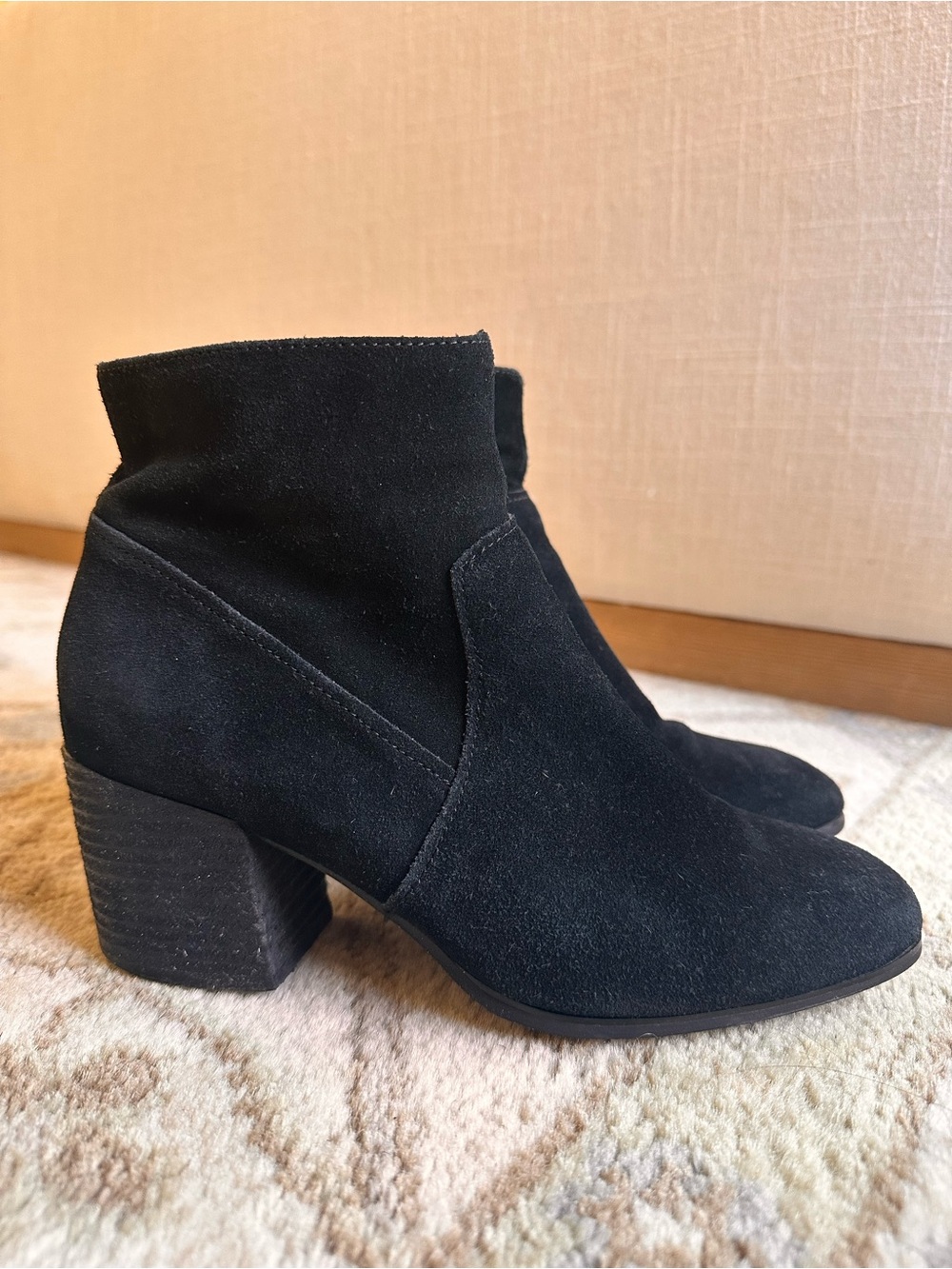 Blondo Black Suede Ankle Booties with Block Heel Size 9 - Picture 3 of 10